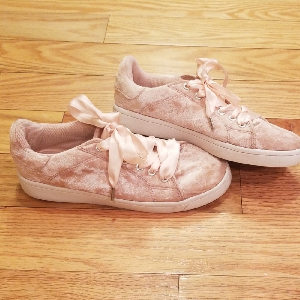 Sugar velvet shoes
